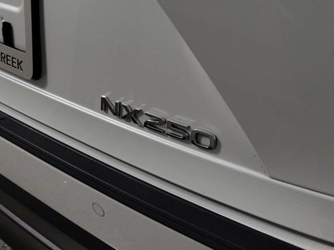 Used 2024 Lexus NX 250 FWD image 7