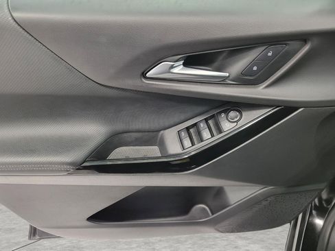 Used 2025 Chevrolet Equinox LT image 25