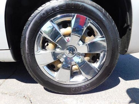 Used 2009 Chevrolet HHR LS image 9