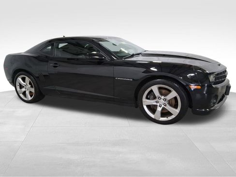 Used 2011 Chevrolet Camaro SS RWD image 3