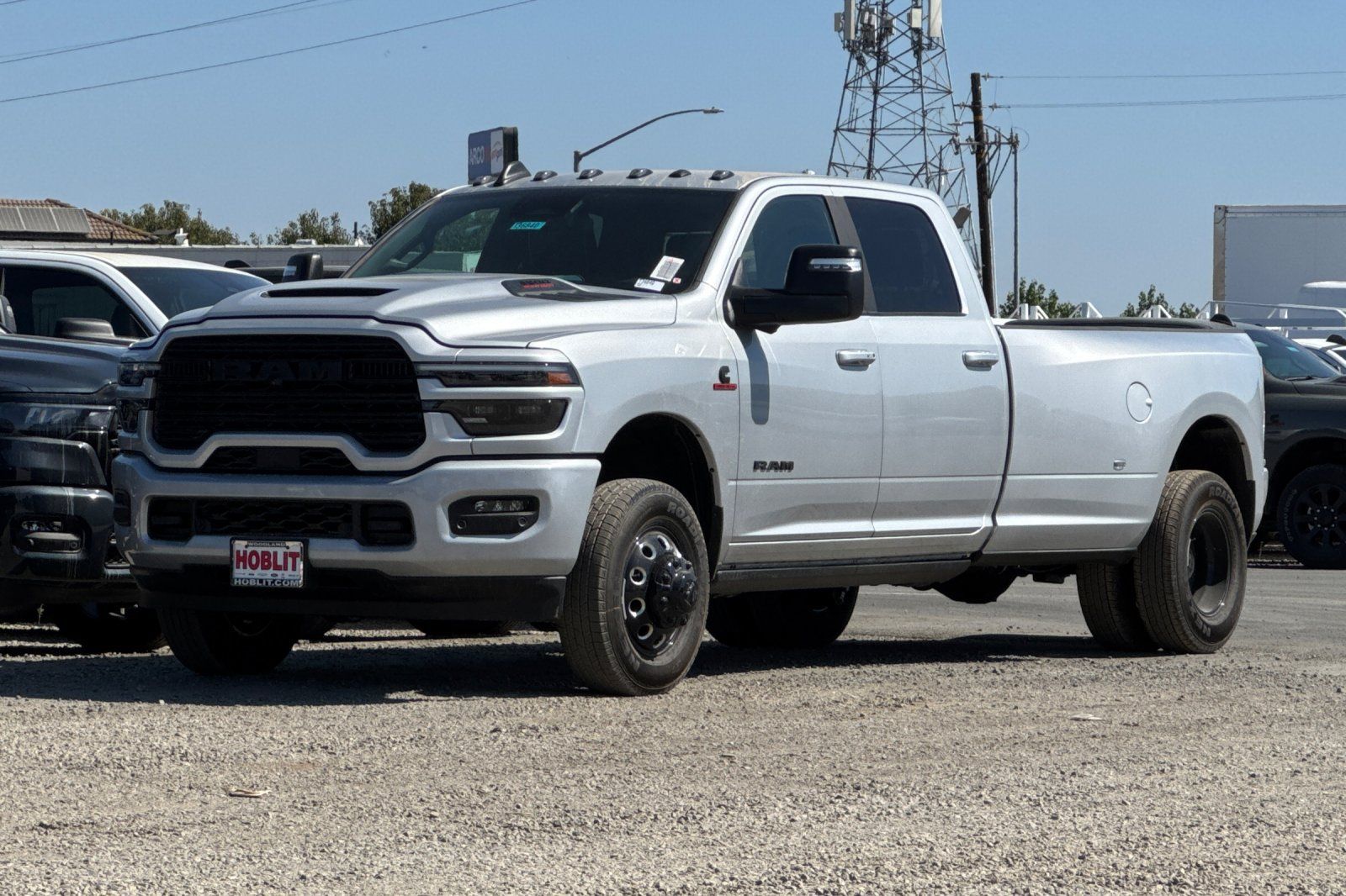 New 2027 RAM 3500 Laramie AWD/4WD image 7