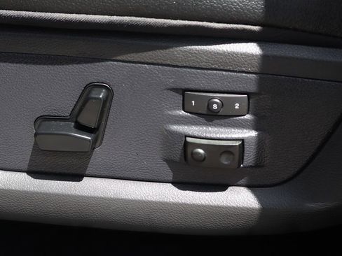 Used 2011 RAM 2500 Laramie w/ Protection Group AWD/4WD image 19