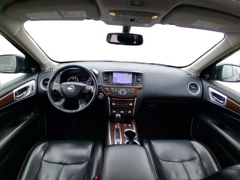 Used 2020 Nissan Pathfinder Platinum AWD/4WD image 12