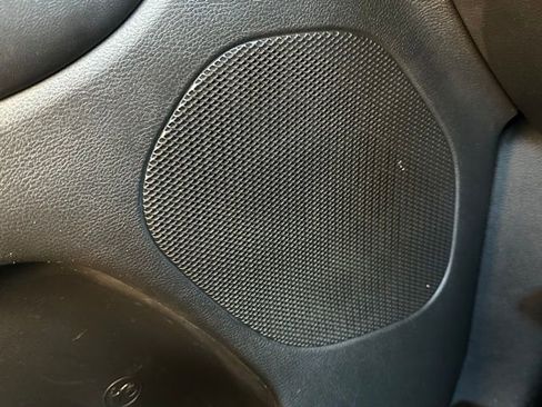 Used 2022 Jeep Grand Cherokee Laredo X image 21