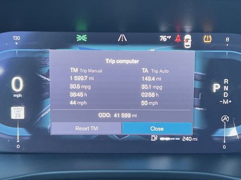 Used 2023 Volvo XC40 B5 Plus w/ Climate Package AWD/4WD image 17