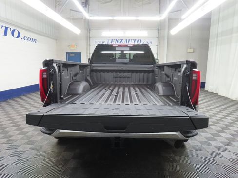 Used 2024 GMC Sierra 3500 SLT w/ SLT Premium Package image 36