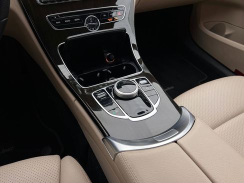 Used 2018 Mercedes-Benz C 300 4MATIC Sedan image 26