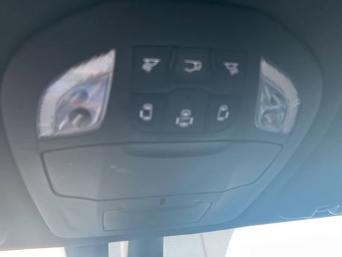 Used 2020 Chrysler Pacifica Limited w/ Advanced Safetytec Group image 63