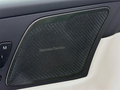 Used 2023 Volvo XC60 B6 Ultimate w/ Climate Package image 20