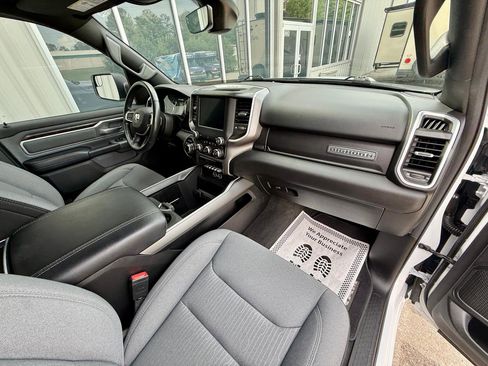 Used 2023 RAM 1500 Big Horn AWD/4WD image 39