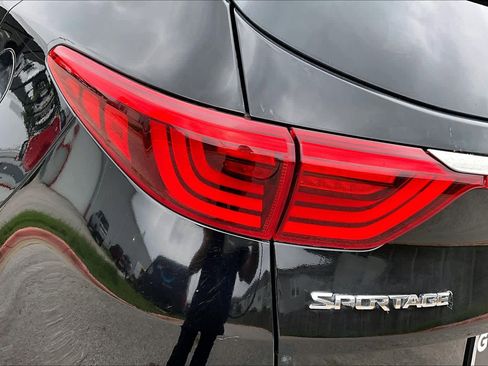 Used 2018 Kia Sportage EX w/ EX Sport Appearance Package FWD image 28