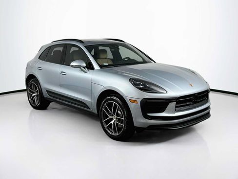 New 2026 Porsche Macan AWD/4WD image 7