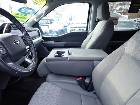 Certified 2022 Ford F150 XLT w/ Equipment Group 302A High image 17