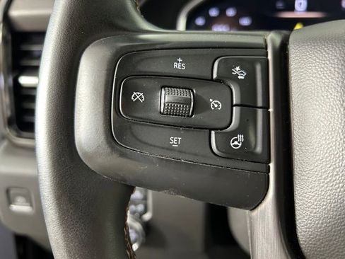 Used 2024 GMC Sierra 3500 AT4 w/ AT4 Preferred Package AWD/4WD image 26