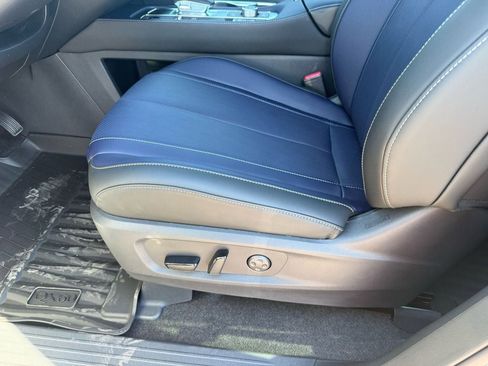 New 2026 INFINITI QX60 Sport image 11