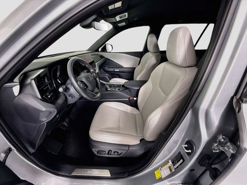 Certified 2026 Lexus TX 350 FWD w/ Convenience Package image 19
