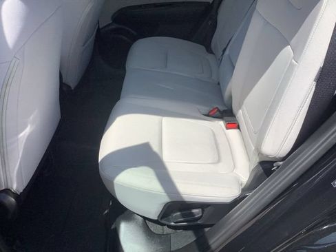 Certified 2025 Hyundai Tucson SE FWD image 9
