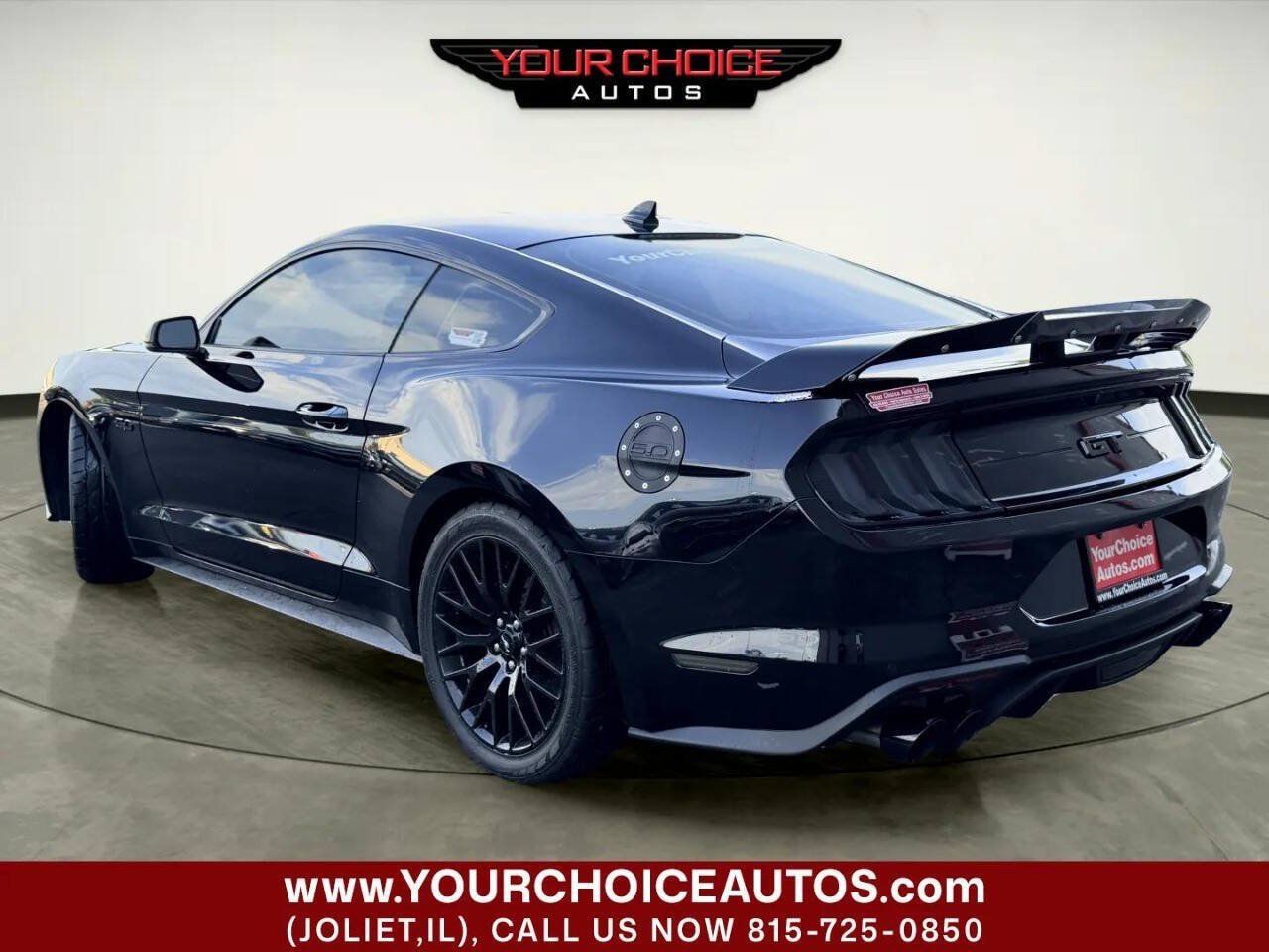 Used 2021 Ford Mustang GT Premium w/ GT Performance Package RWD image 3