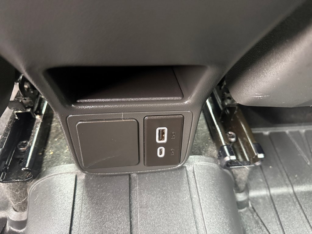 Used 2026 Buick Encore GX Sport Touring w/ Comfort Package AWD/4WD image 36
