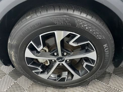 Used 2023 Kia Sportage EX image 32