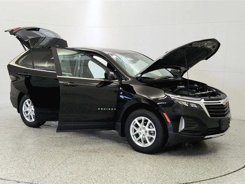 Used 2023 Chevrolet Equinox LT AWD/4WD image 9
