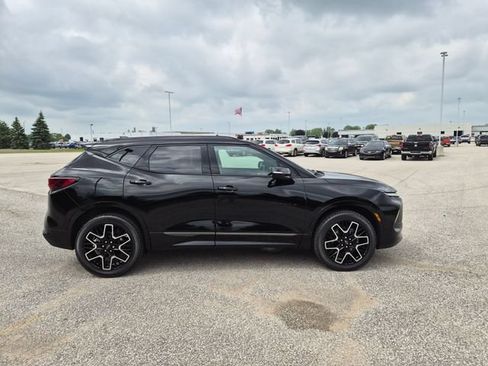 Used 2024 Chevrolet Blazer RS w/ LPO, Floor Liner Package FWD image 4