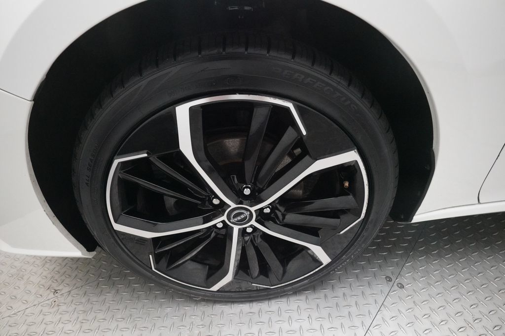 Used 2024 Nissan Altima 2.5 SR FWD image 26