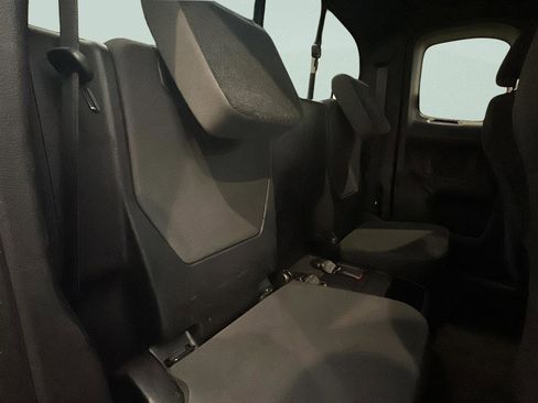 Used 2016 Toyota Tacoma TRD Sport w/ Towing Package image 12