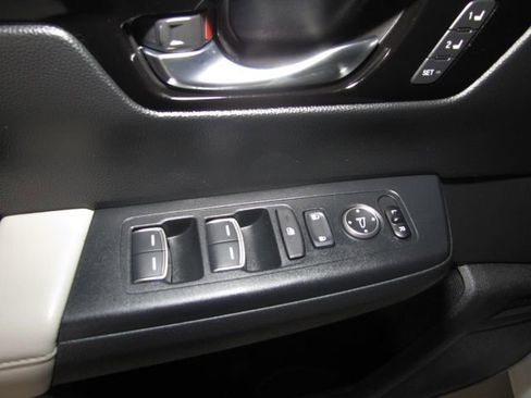 Certified 2023 Honda CR-V EX-L image 11