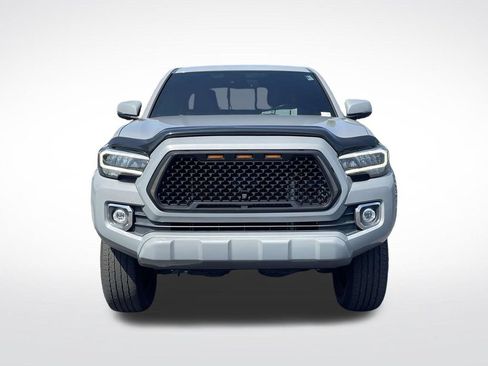 Used 2021 Toyota Tacoma Limited AWD/4WD image 2