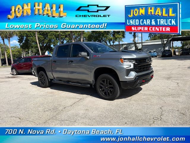 Used 2025 Chevrolet Silverado 1500 LT Trail Boss w/ Convenience Package II AWD/4WD image 17