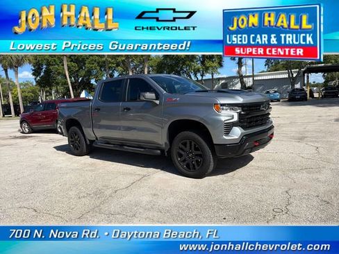 Used 2025 Chevrolet Silverado 1500 LT Trail Boss w/ Convenience Package II AWD/4WD image 17