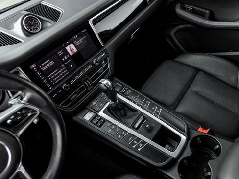 Used 2021 Porsche Macan S image 31