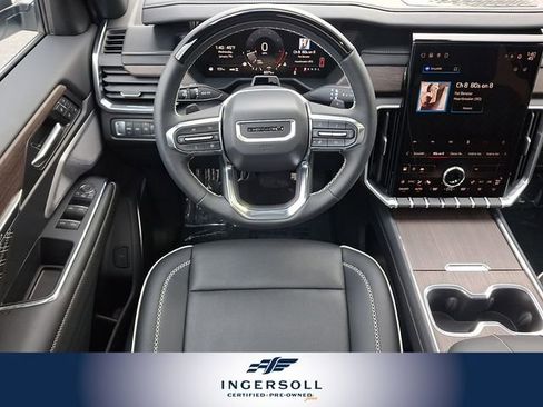 Used 2024 GMC Acadia Denali w/ Super Cruise Package image 16