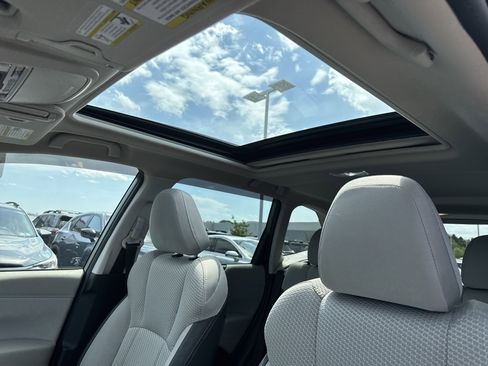 Used 2021 Subaru Forester Premium AWD/4WD image 12