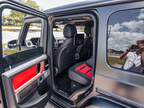 Used 2025 Mercedes-Benz G 63 AMG 4MATIC image 40