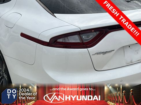 Used 2019 Kia Stinger GT2 image 13