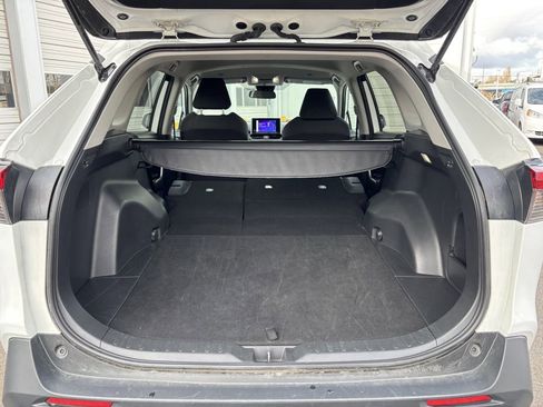 Used 2024 Toyota RAV4 XLE image 28