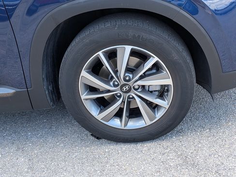 Used 2020 Hyundai Santa Fe Limited FWD image 11