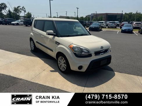 Used 2012 Kia Soul FWD image 2