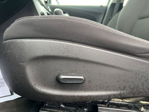 Used 2015 Chevrolet Cruze LT w/ Sun And Sound Package image 10