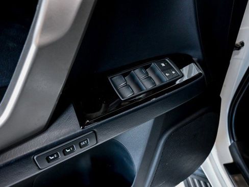 Used 2016 Lexus GX 460 image 17