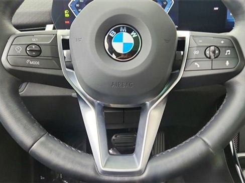 Used 2025 BMW X2 xDrive28i image 40
