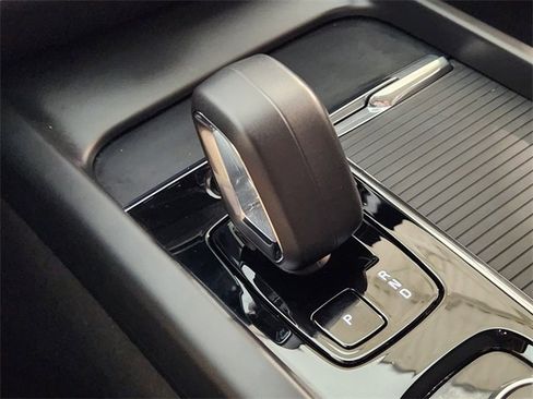 Used 2024 Volvo S60 B5 Core image 20