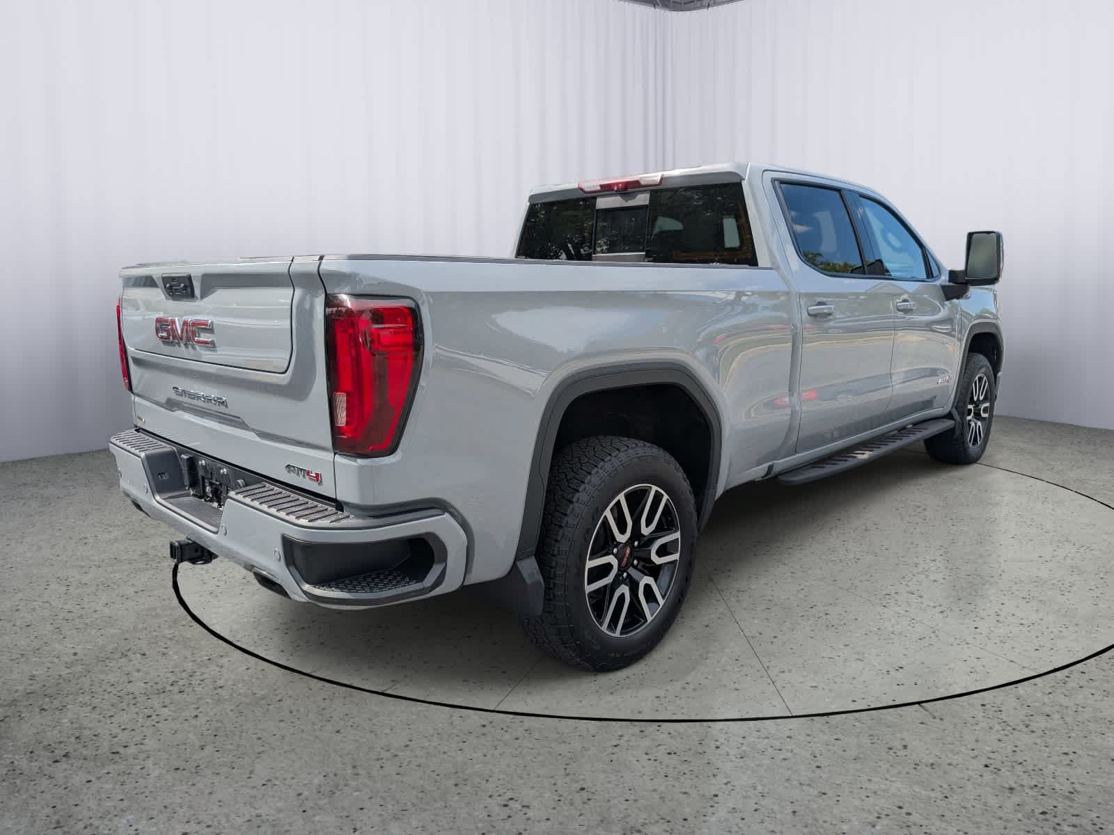 Certified 2024 GMC Sierra 1500 AT4 w/ Technology Package AWD/4WD image 3