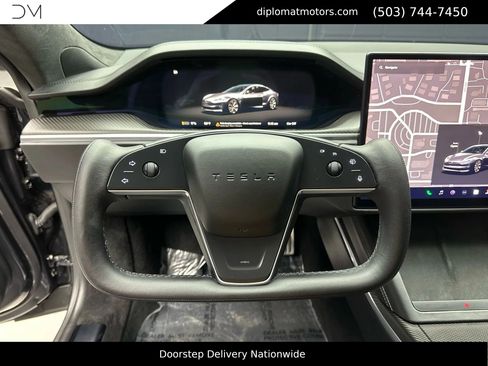 Used 2024 Tesla Model S Plaid image 28