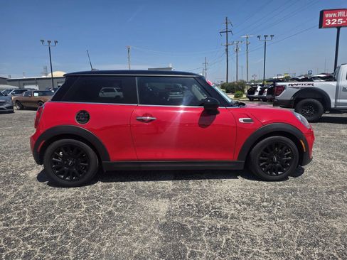 Used 2019 MINI Cooper 2-Door Hardtop FWD image 8