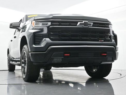 Used 2025 Chevrolet Silverado 1500 LT Trail Boss w/ Convenience Package II AWD/4WD image 45