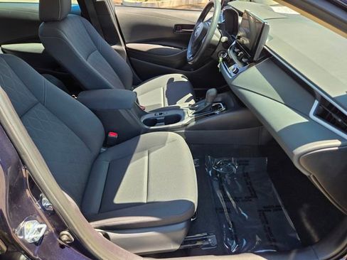 Used 2025 Toyota Corolla LE FWD image 20