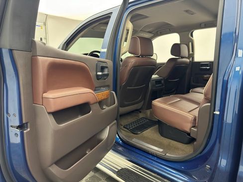 Used 2015 Chevrolet Silverado 1500 High Country w/ High Country Premium Package AWD/4WD image 37